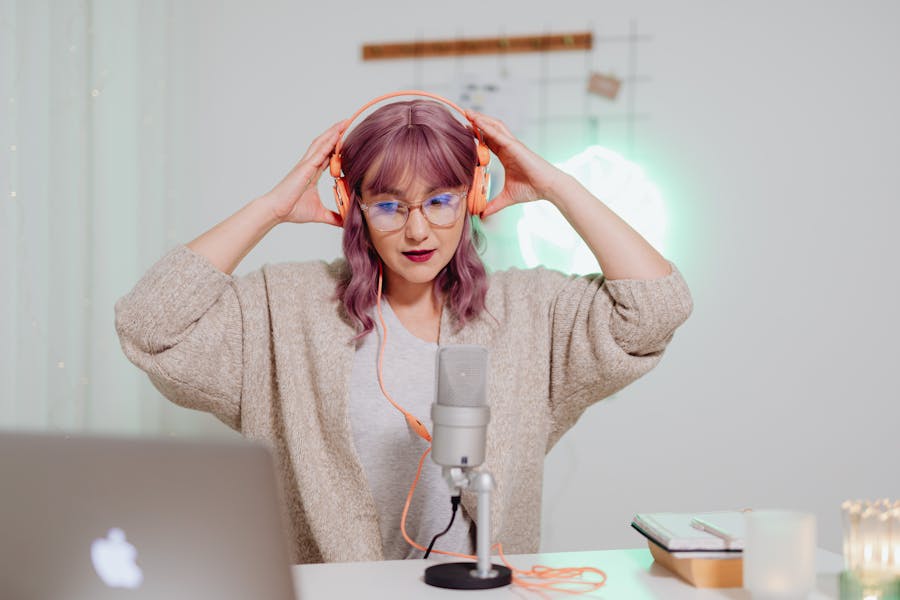 royalty-free background music for video courses and tutorials